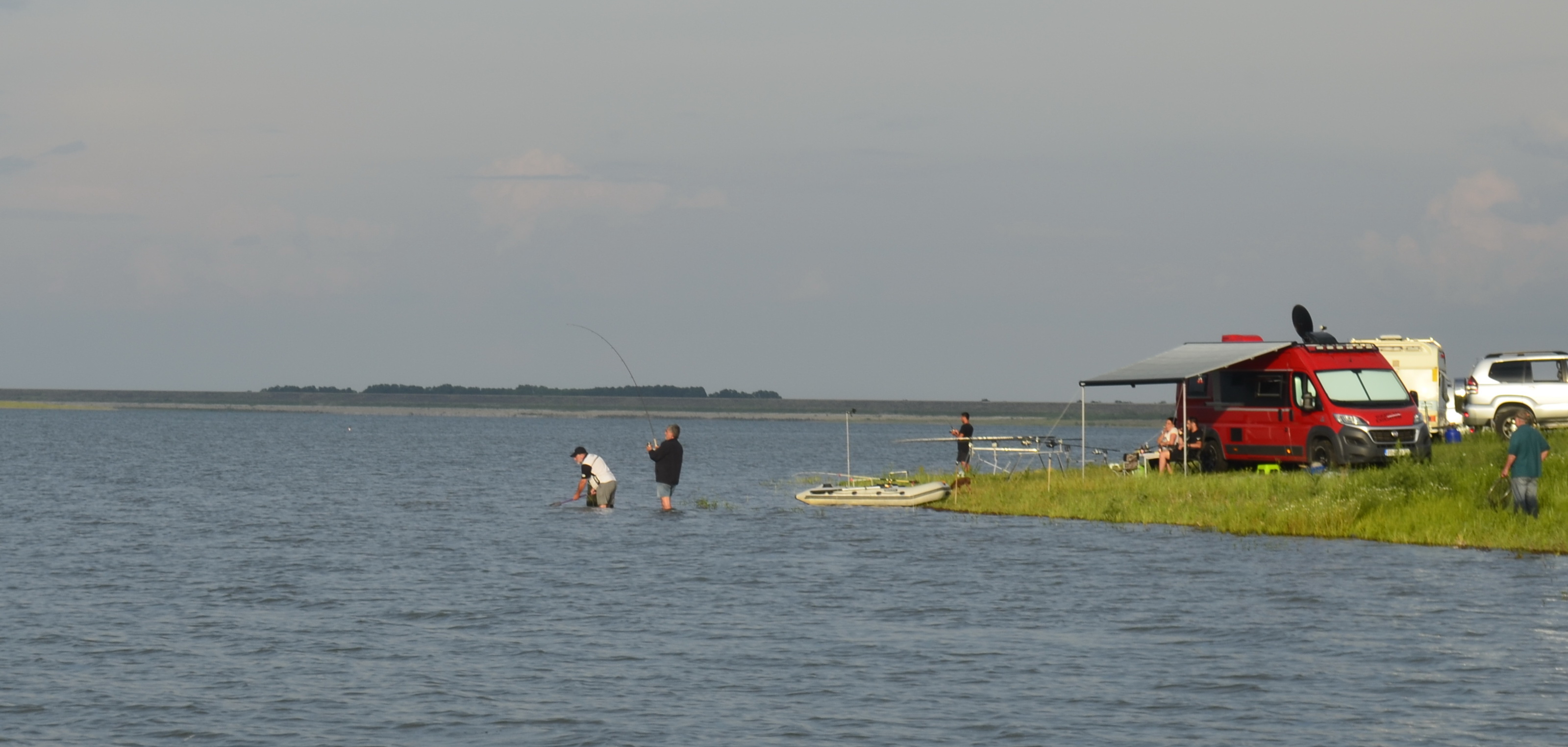 Риболов на язовир Пясъчник през юни 2019